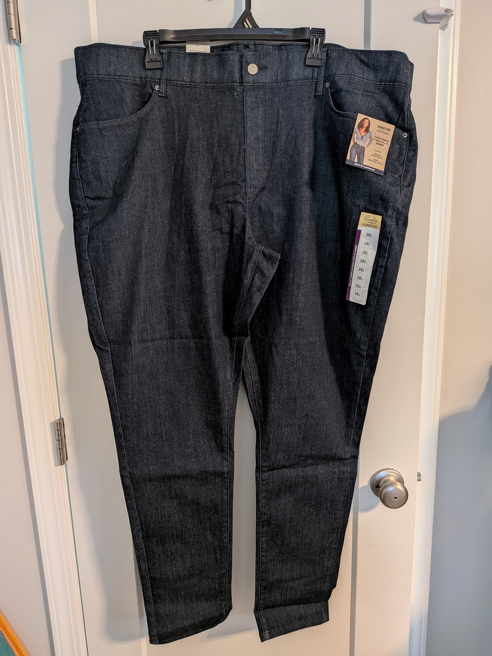Levi Strauss Signature Gold Totally Shaping Ultimate Pull On Skinny Jeans
